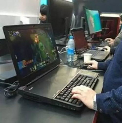 京東同步美國CES展，多款游戲產(chǎn)品及VR設備亮相，引領計算機軟硬件零售新潮流